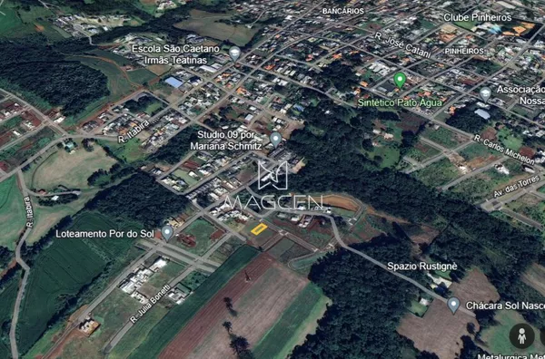 Terreno com 15 de frente no bairro Cadorin 