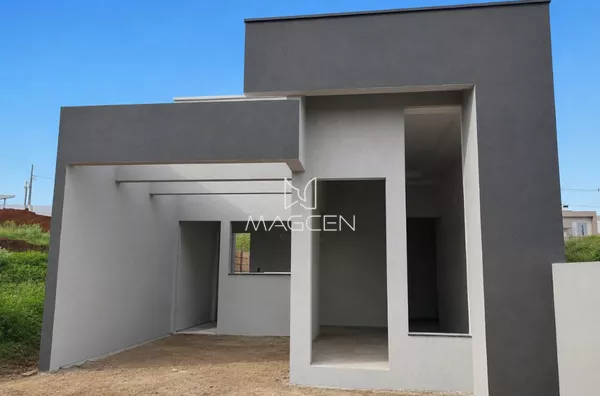 Casa nova com ampla sobra de lote e possibilidade de ampliação no Fraron