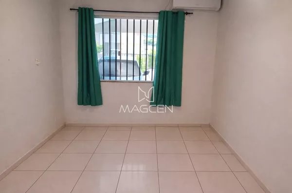 Quarto com AC 2