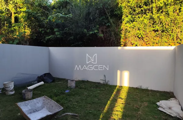 Sobrado com excelente padrão de acabamento 