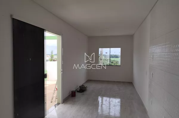 Casa de dois quartos na planta 