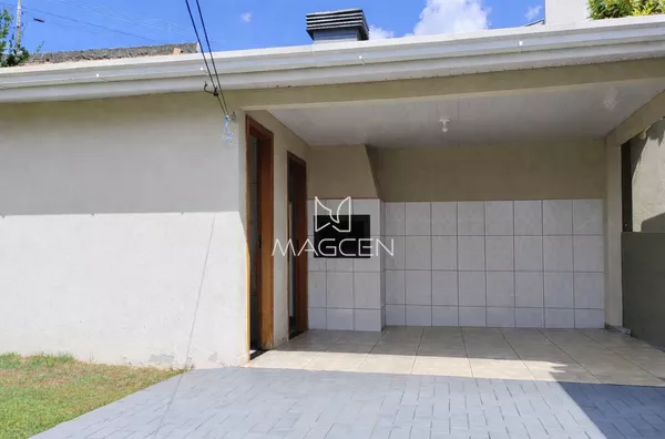 Casa com edícula no Bairro Pinheirinho próxima ao posto 6 rodas