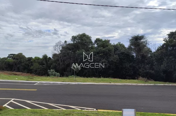 Três terrenos a venda no loteamento Jardim das Orquídeas 