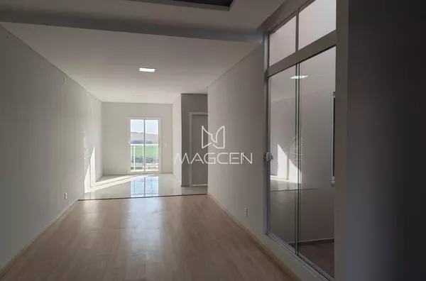 Casa com vista permanente do pôr do sol