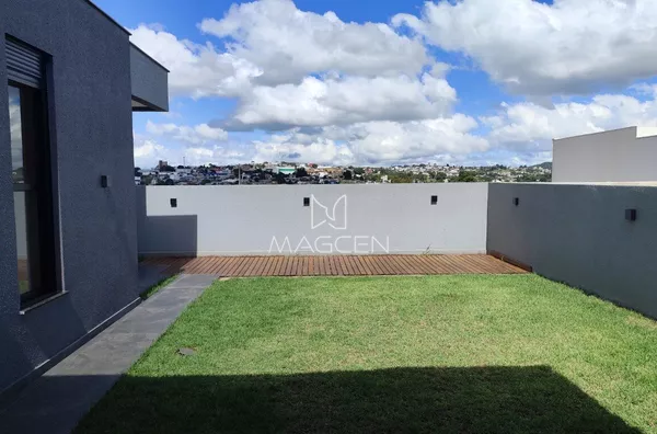 Sobra de Lote ao Fundo