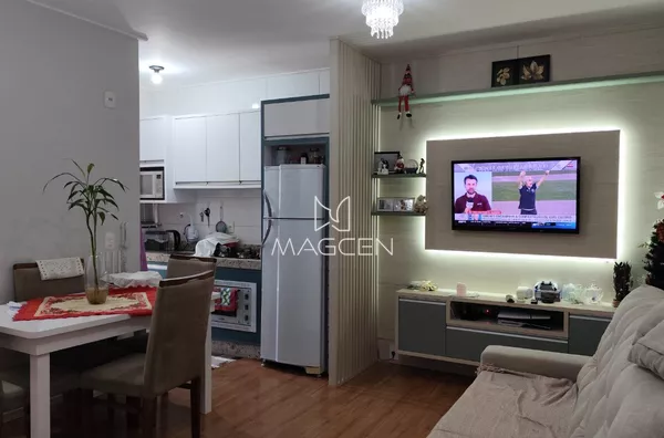 Casa em condomínio com móveis e splits 