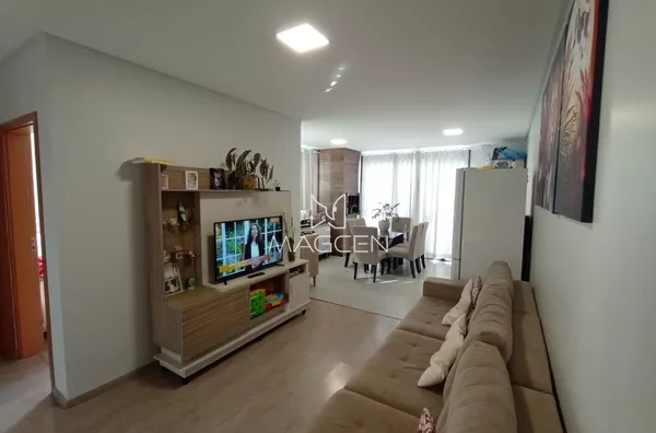 Sobrado com sol da manhã