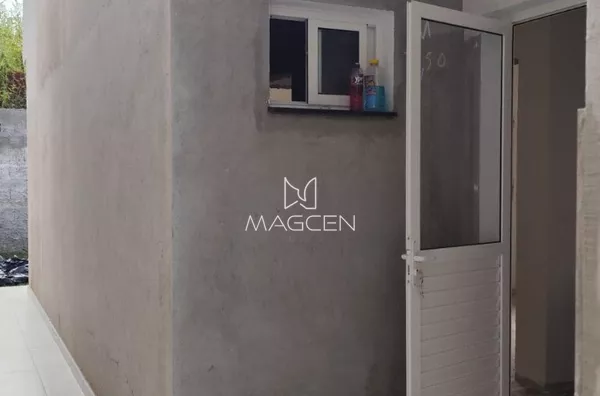 Casa de dois no bairro Fraron 