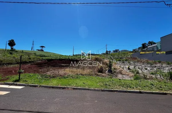 Lote com 21,74 m de frente no Cadorin 