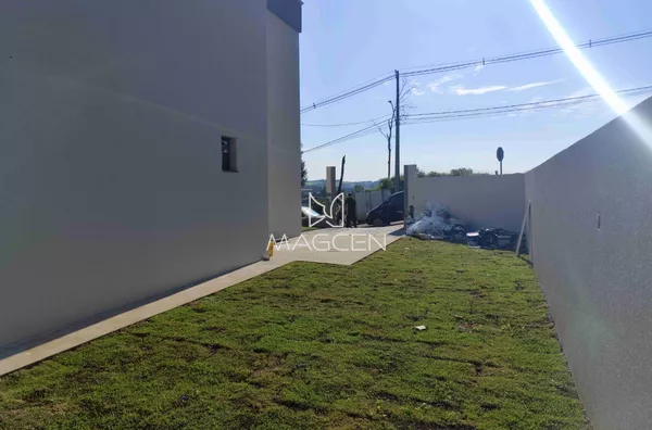 Sobrado de esquina à venda 