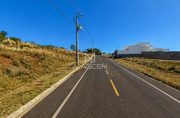 Terreno à venda no Loteamento Marcante
