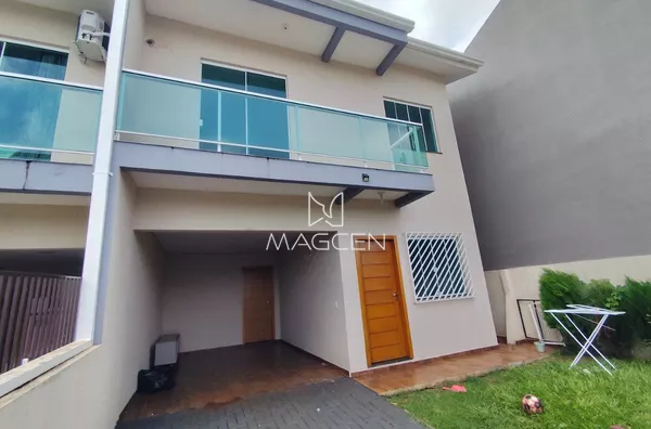 Sobrados para venda no bairro Pinheirinho 