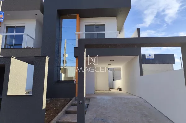 Sobrado no início do bairro Fraron 