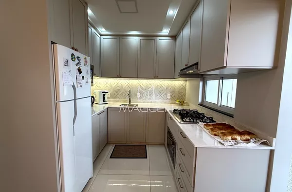 COZINHA COM MÓVEIS SOB MEDIDA INCLUINDO ALGUNS ELÉTROS (VER NA DESCRIÇÃO)