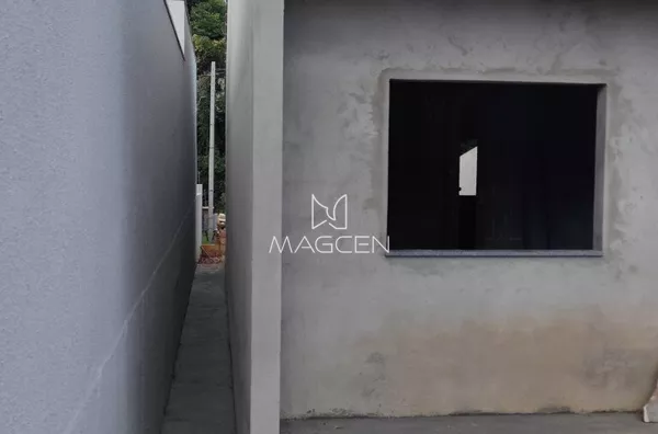 Casa com fácil acesso a UTFPR e com bastante sobra de lote 