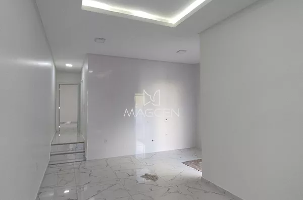 Casa na planta com sobra de lote 