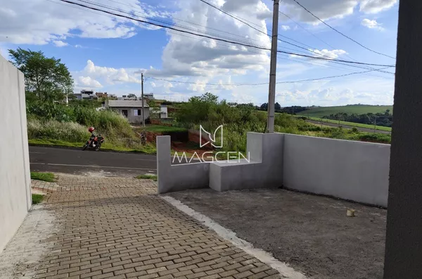 Casa de 2 quartos com excelente acabamento 