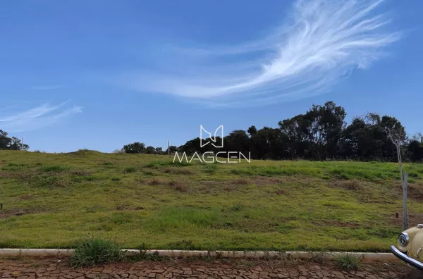 Dois lotes lado a lado no loteamento Jardim das Orquídeas 