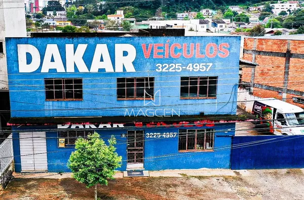 Apartamento com Barracão á venda no bairro Santa Terezinha em Pato Branco