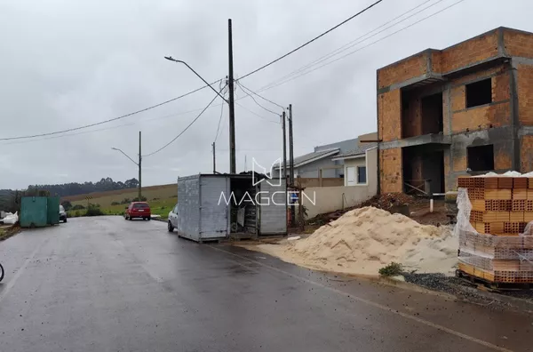 Terreno perto do Centro Veterinário da Mater Dai 