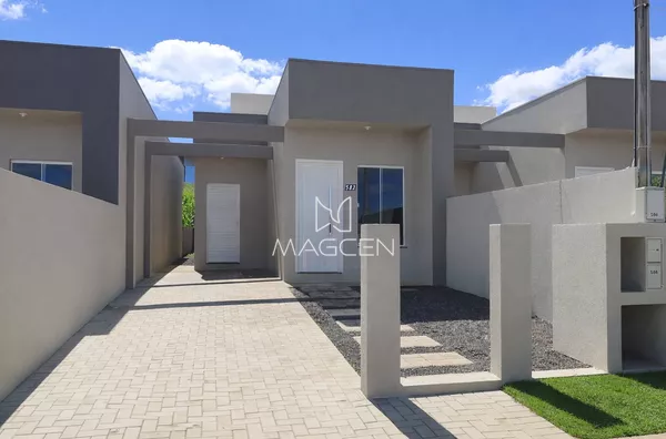 Casa na planta no Fraron com bastante sobra de lote - Foto 1