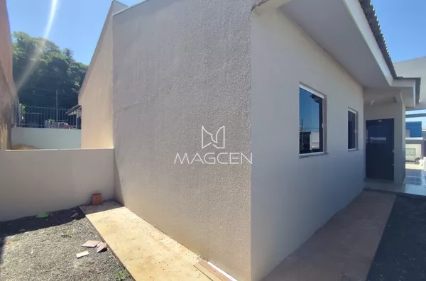 Casa á venda no Bairro Fraron