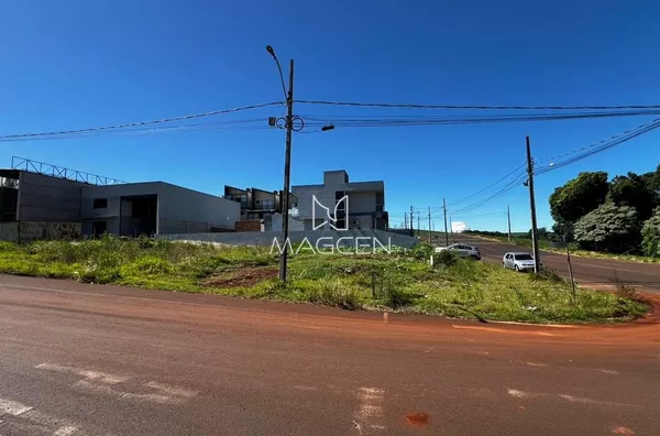 Tereno de esquina no bairro Fraron-ideal para construir barracão 