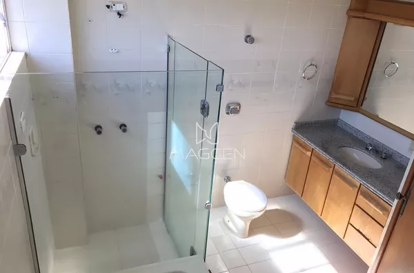 Apartamento com 2 vagas de garagem 