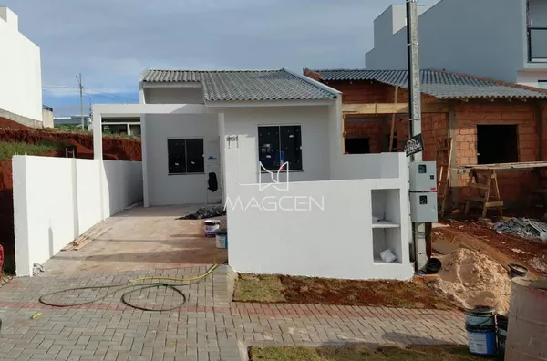 Casa de dois quartos pronta para morar 