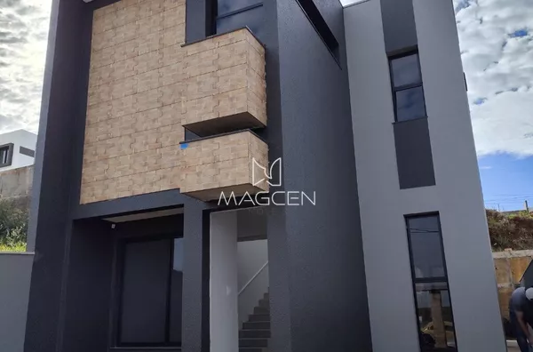 Sobrado com duas suítes para venda