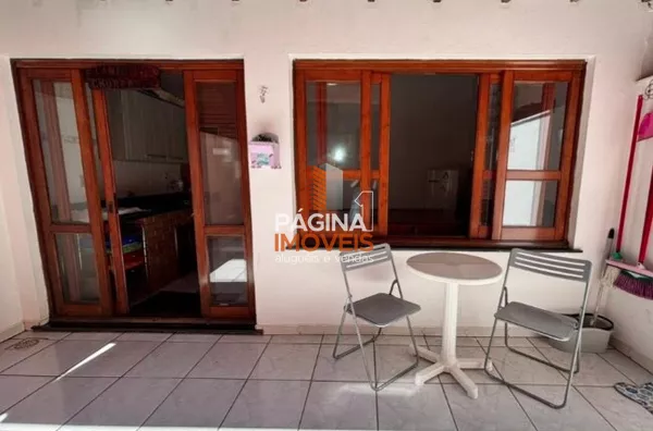 ÁREA DE LAZER