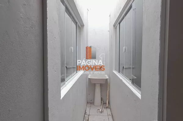 Página 1 Imóveis anuncia para venda e locação, ampla casa com 02 dormitórios no bairro Harmonia em Canoas–RS. - Foto 13