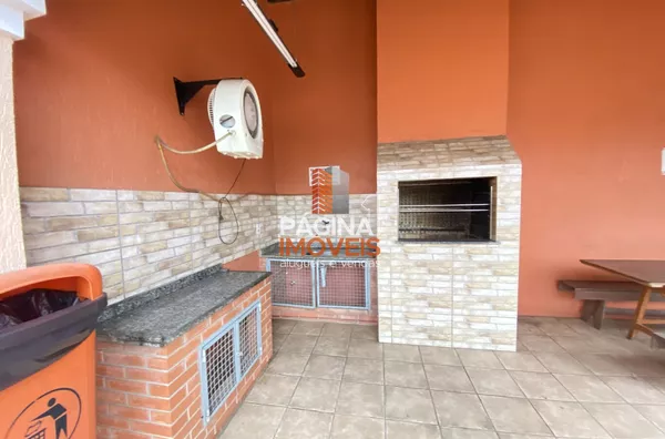 Página 1 Imóveis anuncia para venda excelente casa reformada com 3 dormitórios no "condomínio Vivendas de Málaga", bairro Rio Branco em Canoas/RS.