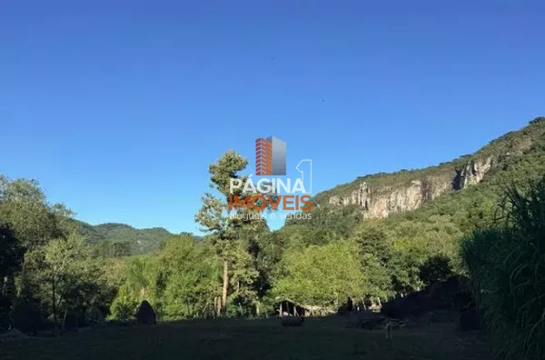 Página 1 Imóveis anuncia ótima opção de Sítio à Venda em Gramado - Foto 14