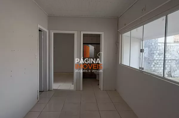 Página 1 Imóveis anuncia para venda e locação, ampla casa com 02 dormitórios no bairro Harmonia em Canoas–RS. - Foto 8