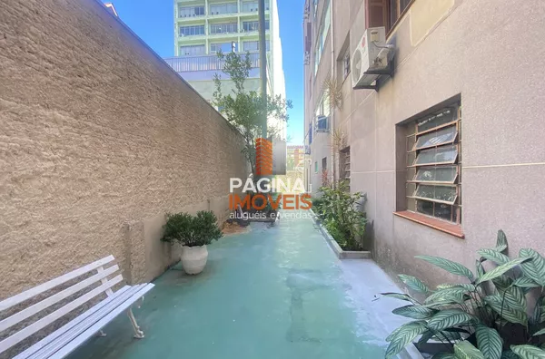 ÁREA DE LAZER