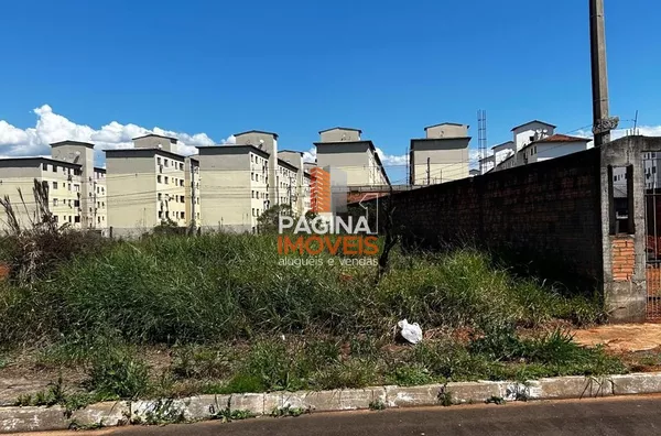 Página 1 Imóveis anuncia ótima opção de terreno à venda no bairro Brigadeira em Canoas/RS.