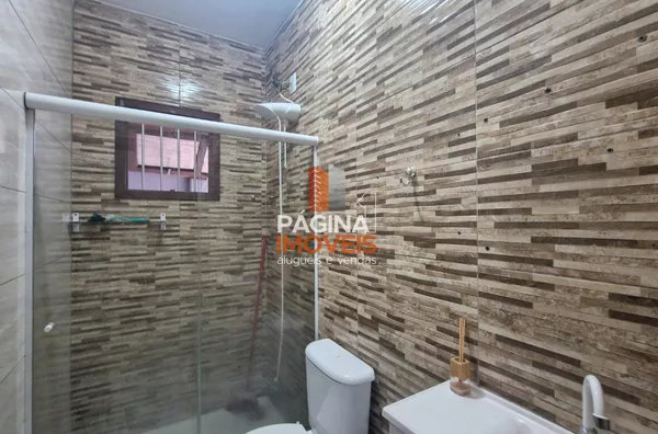 Página 1 Imóveis anuncia ótima oportunidade de casa ampla de 03 dormitórios, sendo 1 suíte, no bairro São José em Canoas/RS.