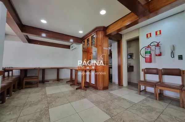 Página 1 Imóveis anuncia para locação apartamento de 03 dormitórios todo mobiliado com 01 vaga de garagem coberta no "Condomínio Villa del Rey" no centro de Canoas/RS. - Foto 6