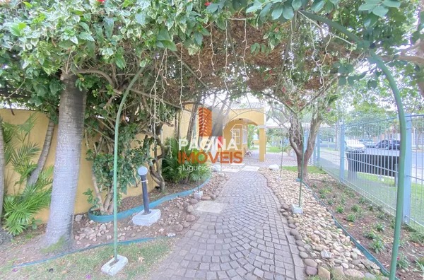 Página 1 Imóveis anuncia para venda excelente casa reformada com 3 dormitórios no "condomínio Vivendas de Málaga", bairro Rio Branco em Canoas/RS.