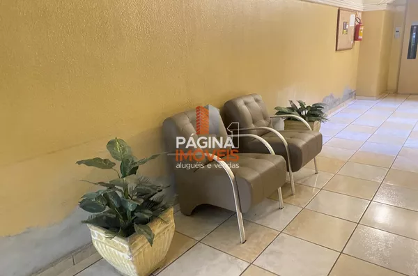 Página 1 Imóveis anuncia ótima opção de "apartamento 3 dormitórios" à venda no Centro Histórico de Porto Alegre/RS.