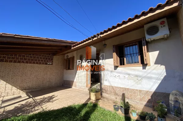 Pagina 1 Imóveis anuncia para venda ampla casa com 2 dormitórios no bairro Olaria em Canoas/RS.