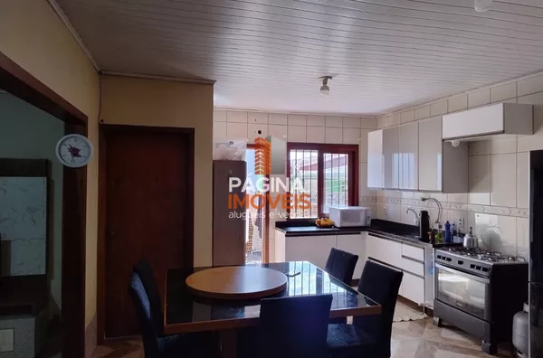 Sala de jantar e cozinha 