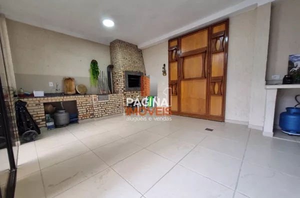 Ampla Área de serviço com churrasqueira