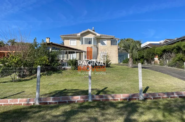 Página 1 Imóveis anuncia para aluguel excelente casa ampla com piscina no "Condomínio Paragem Verdes Campos ", no Barro Vermelho III, Gravataí/RS - Foto 2