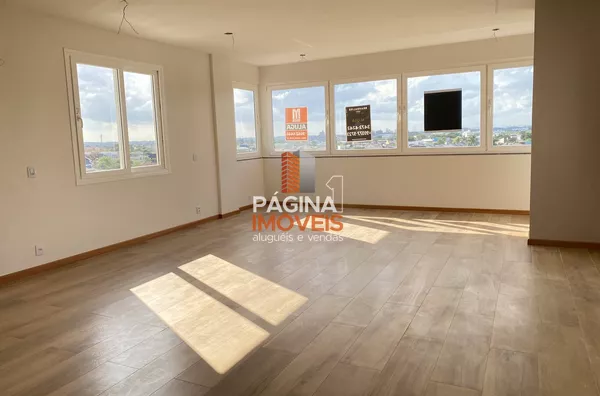 Página 1 Imóveis anuncia para aluguel, amplo "apartamento de 3 dormitórios" no bairro Centro de Canoas–RS. - Foto 2