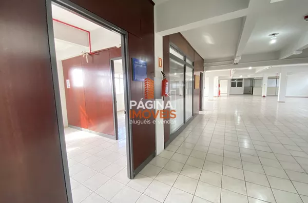 Página 1 Imóveis anuncia excelente oportunidade de locação, prédio tradicional no bairro Marechal Rondon em Canoas/RS.