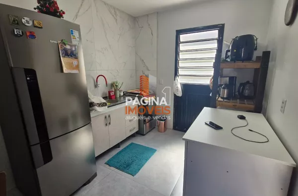 Página 1 Imóveis anuncia Casa/Sobrado de 02 dormitórios para venda, no Condomínio Igara Residence, bairro Igara em Canoas/RS.