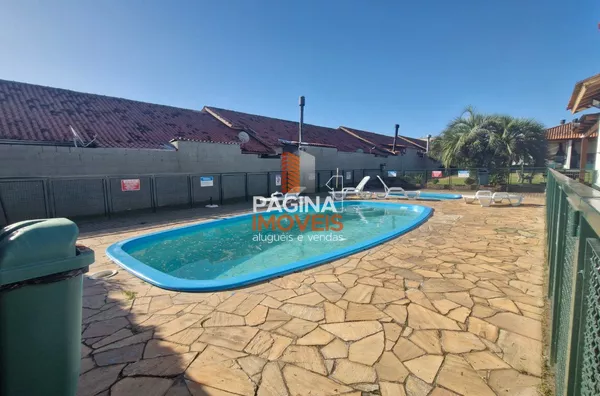 ÁREA DE PISCINA 