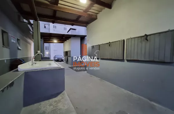 Página 1 Imóveis anuncia apartamento de 02 dormitórios no condomínio "Moradas do Leste" para aluguel, no bairro Olaria, em Canoas/RS. - Foto 6